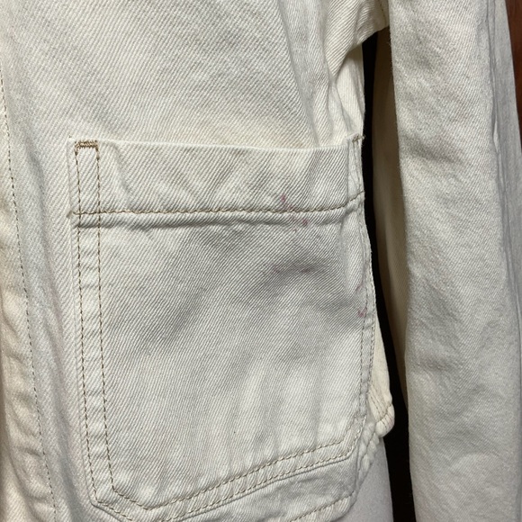 Levi’s White Denim Jacket - Picture 3 of 6